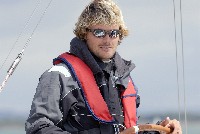 PORT: marina Betina (Murter), Chorwacja. Trasa: porty Dalmacji. Start sobota godz. 17:00, koniec: sobota godz. 08:00. <br />PROGRAM KURSU: manewry na silniku, żaglach, nawigacja, locja, VHF, obsługa jachtu